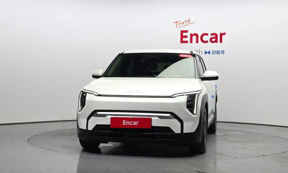Kia EV3 — фото 8