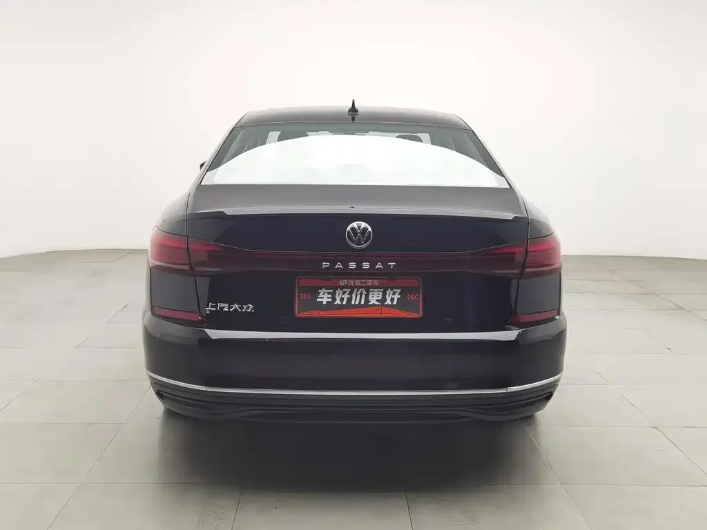 Volkswagen Passat — фото 10