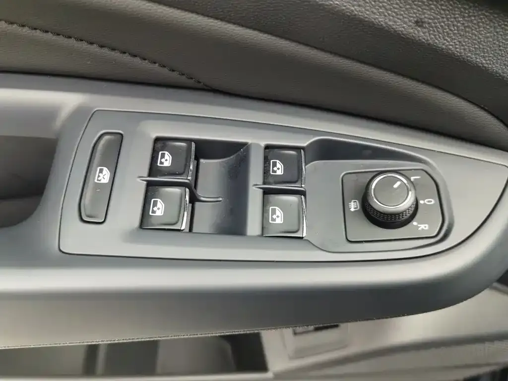 Volkswagen Passat — фото 8