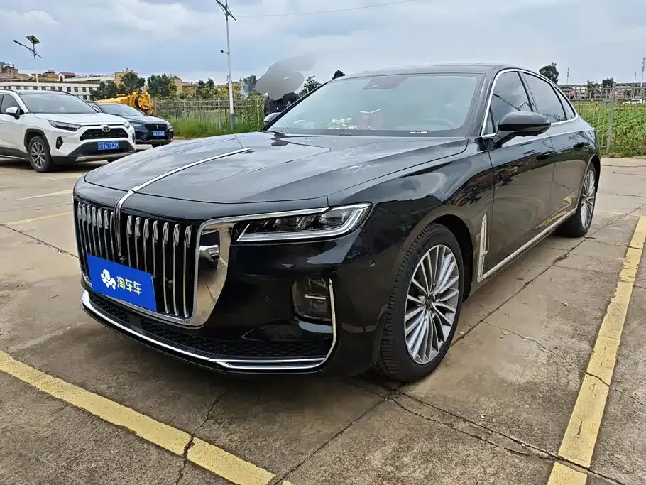Hongqi H9 — фото 1