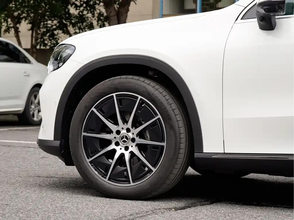 Mercedes-Benz GLC New Energy — фото 5