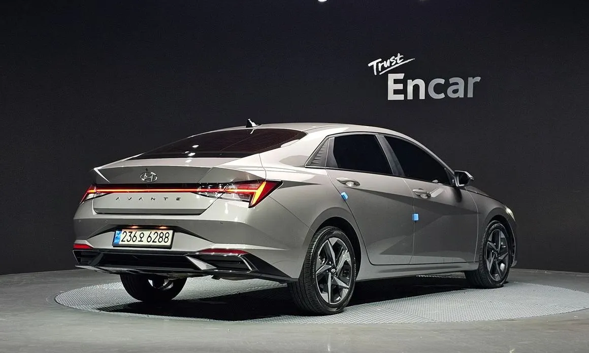 Hyundai AVANTE — фото 5