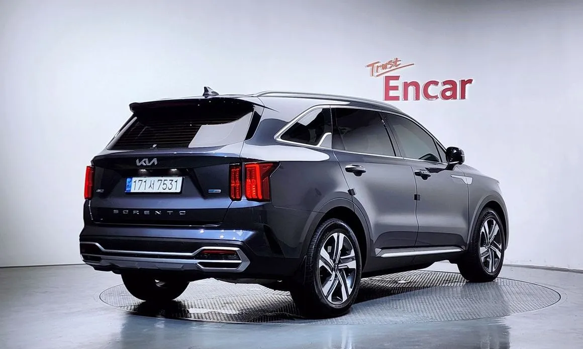 Kia Sorento — фото 9