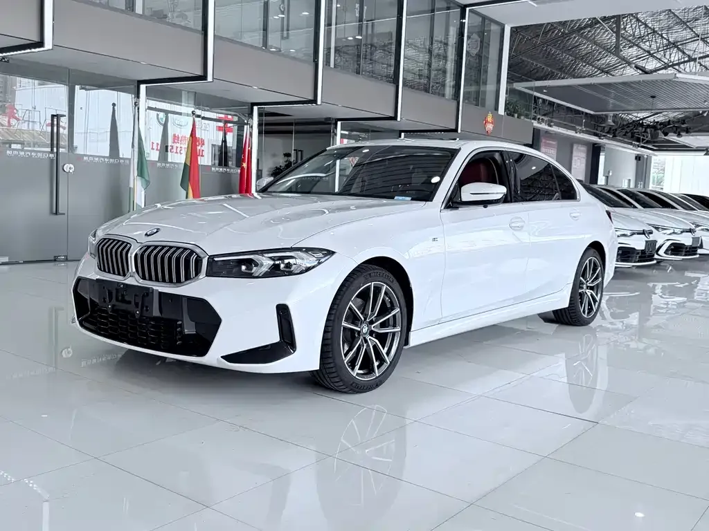 BMW 3 Series — фото 1