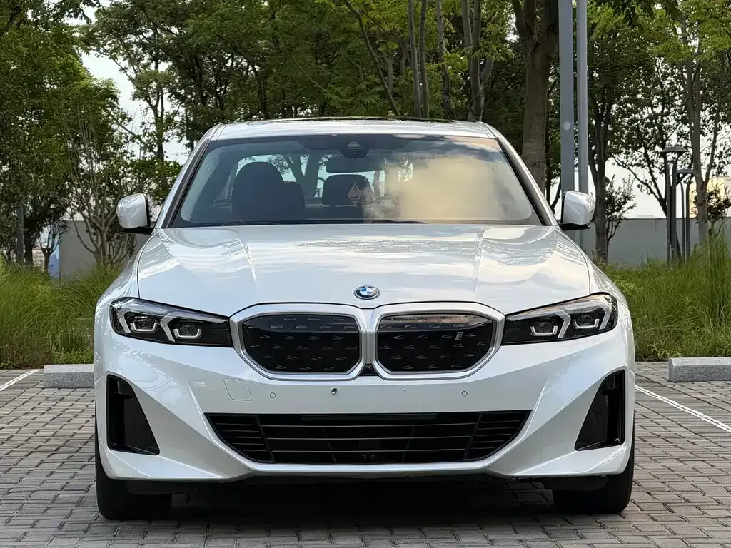 BMW i3 — фото 8