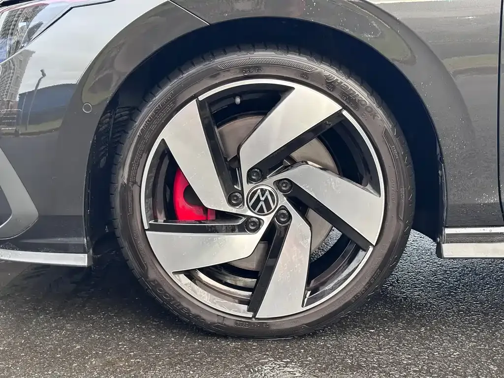 Volkswagen Golf GTI — фото 3