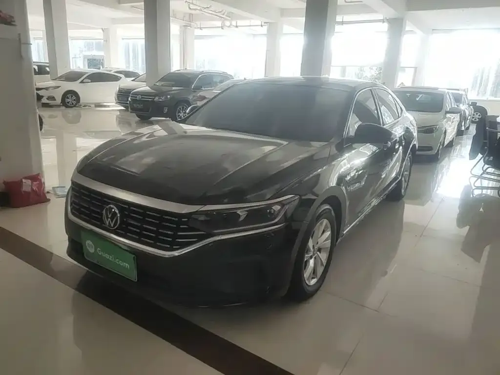 Volkswagen Passat — фото 1