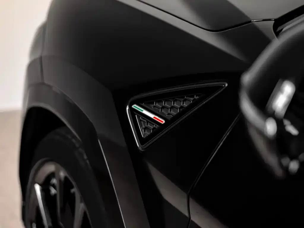 Lamborghini Urus — фото 8