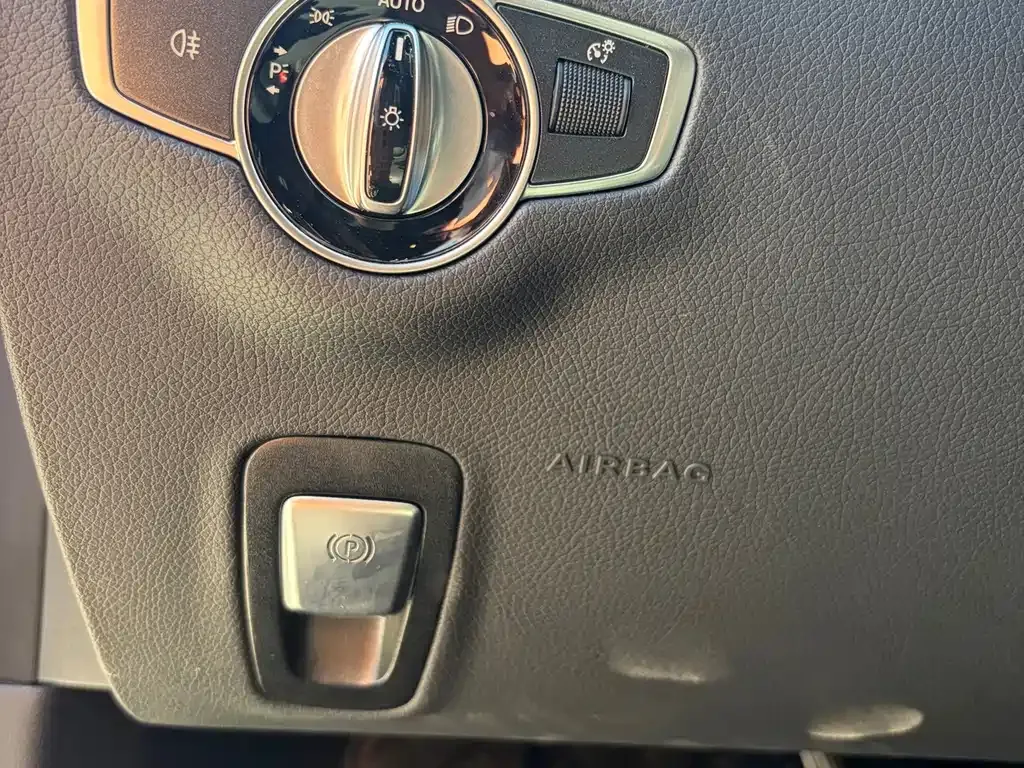 Mercedes-Benz E-Class AMG — фото 4