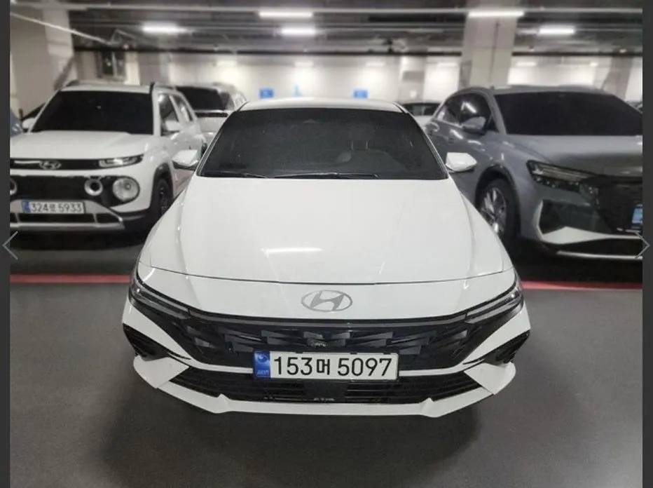 Hyundai AVANTE — фото 1
