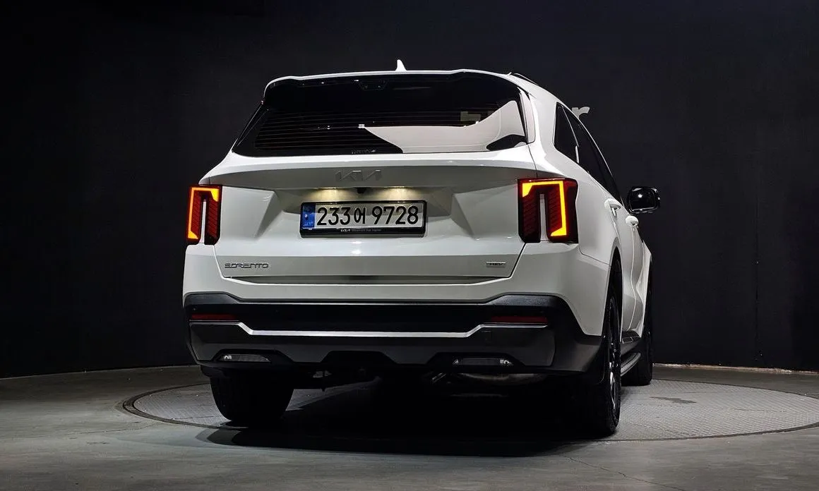 Kia Sorento — фото 7