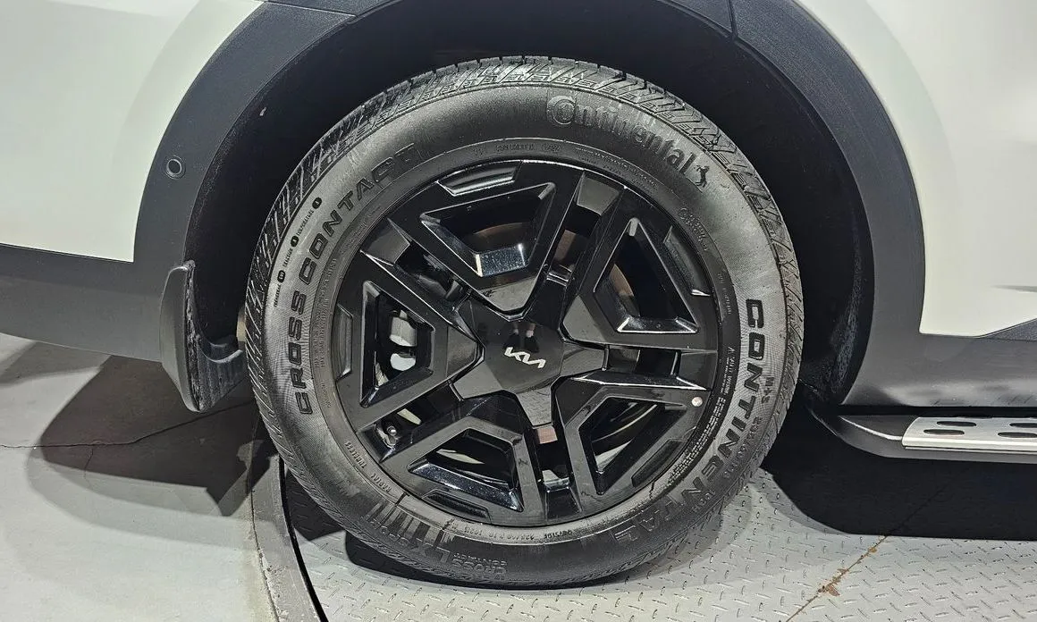 Kia Sorento — фото 8