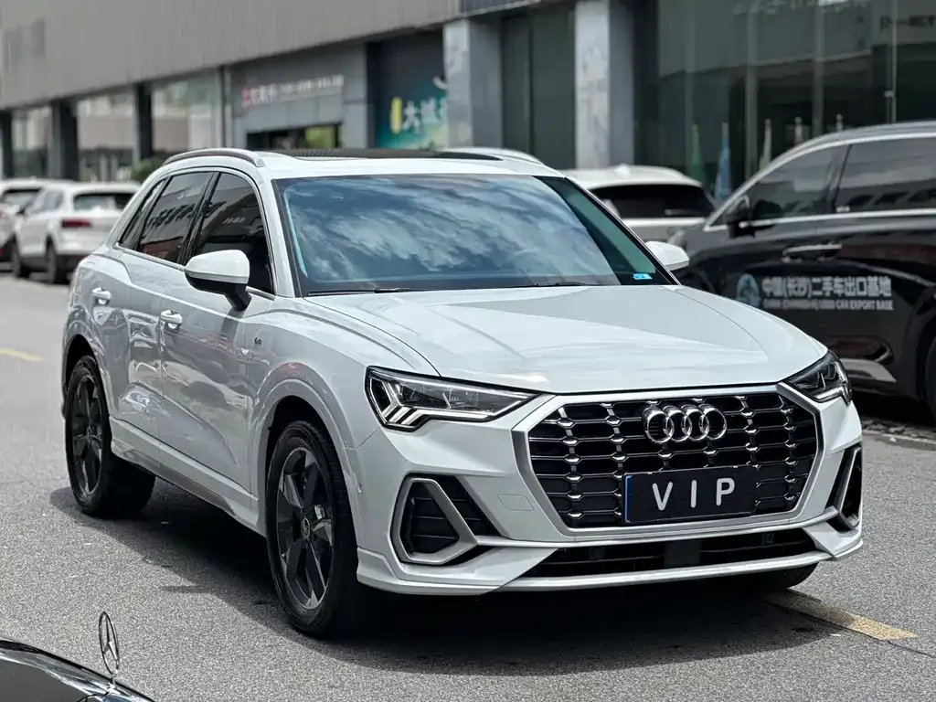 Audi Q3 — фото 4