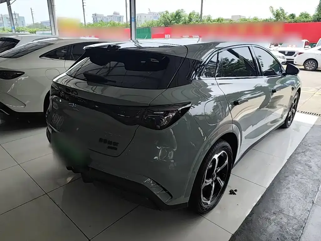 BYD Seal 06GT — фото 10
