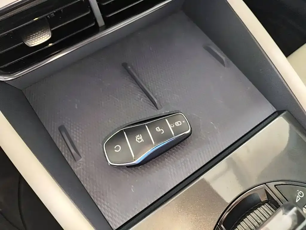 BYD Seal 06GT — фото 3