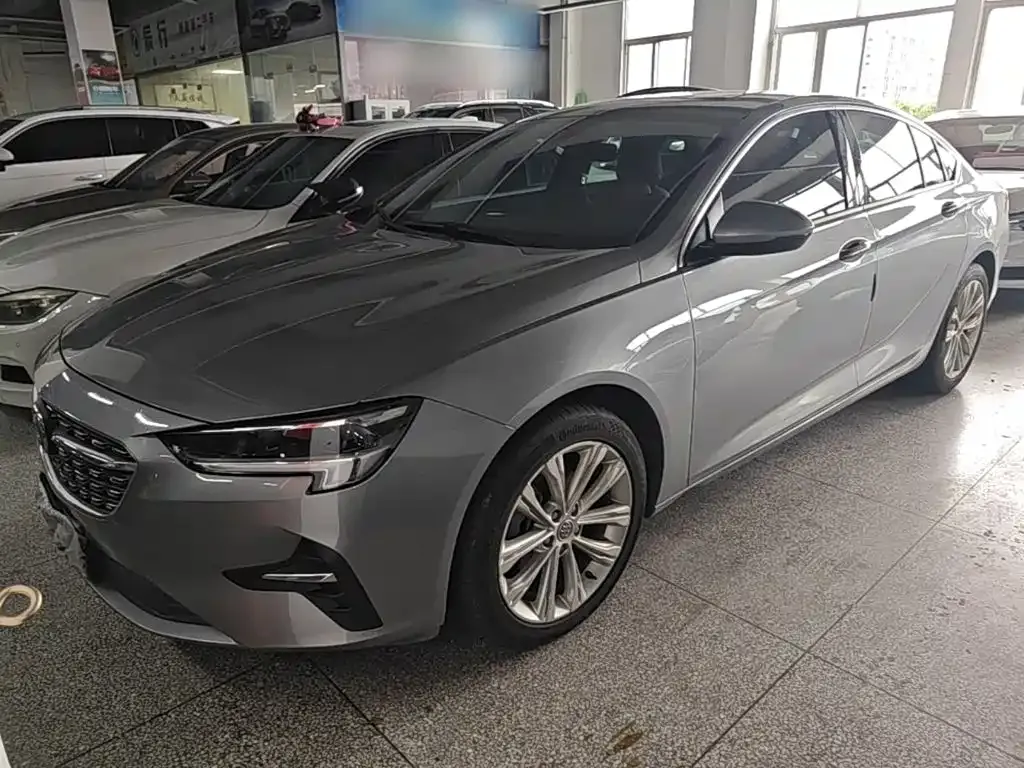 Buick Regal — фото 1