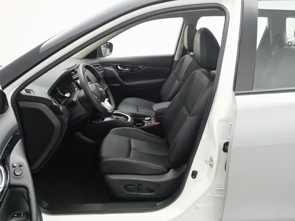 Nissan X-Trail — фото 10