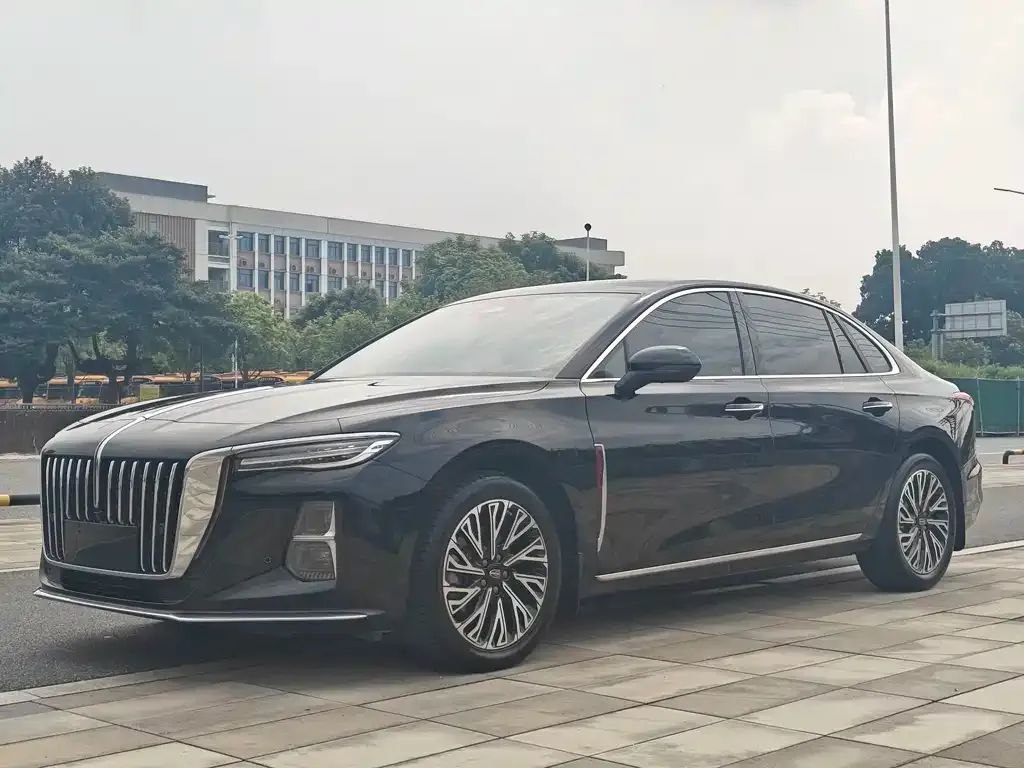 Hongqi H5 — фото 1