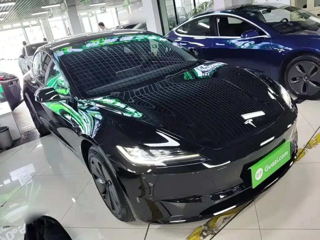 Tesla Model 3 — фото 6
