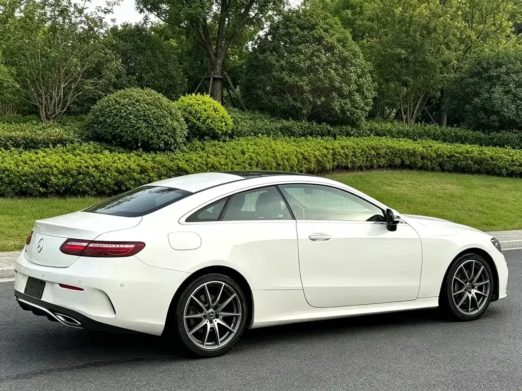 Mercedes-Benz E-Class (Import) — фото 7