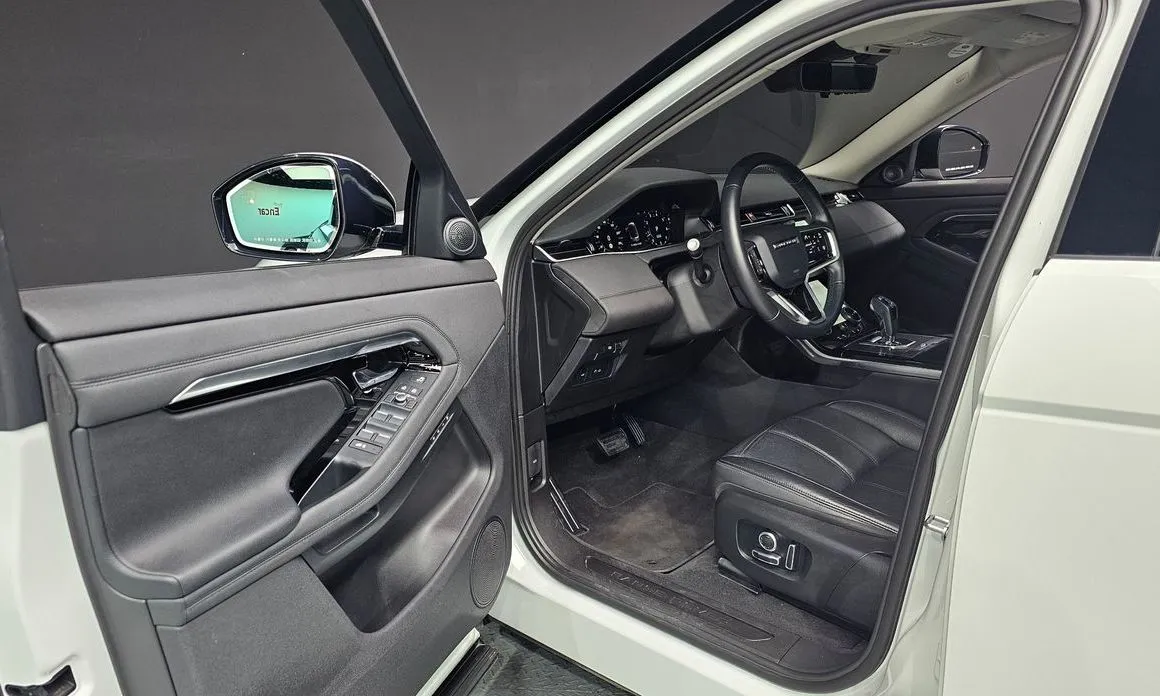 Land Rover Range Rover Evoque — фото 9