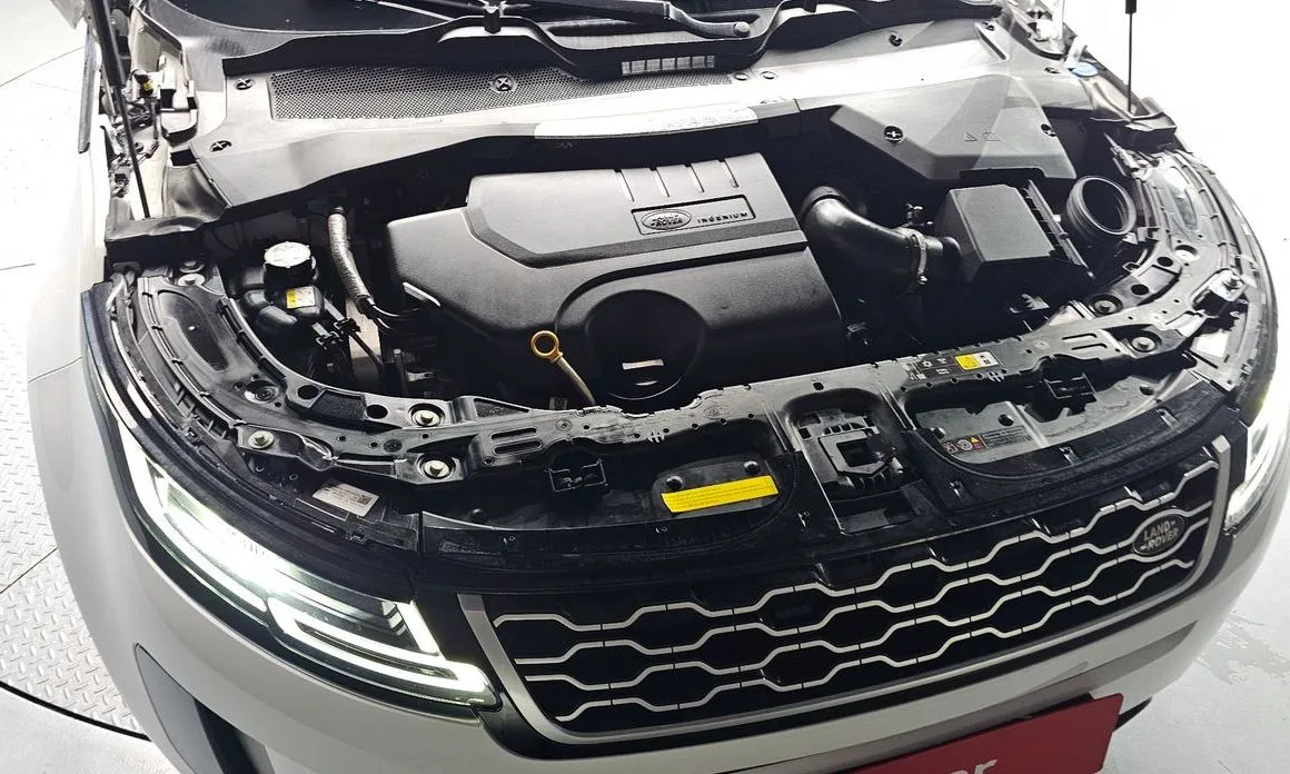 Land Rover Range Rover Evoque — фото 8