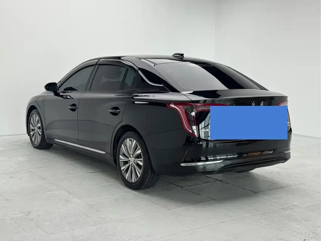 Hongqi E-QM5 — фото 3