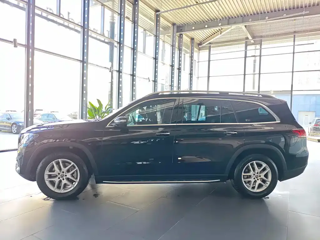 Mercedes-Benz GLS — фото 10