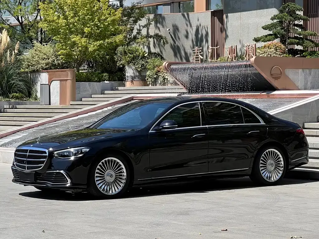 Mercedes-Benz S-Class — фото 1