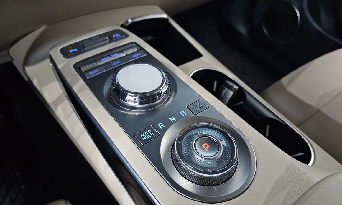 Genesis GV70 — фото 10