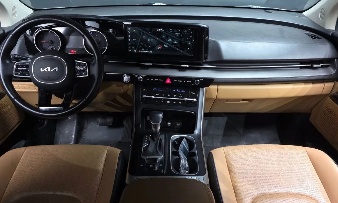Kia Carnival — фото 4
