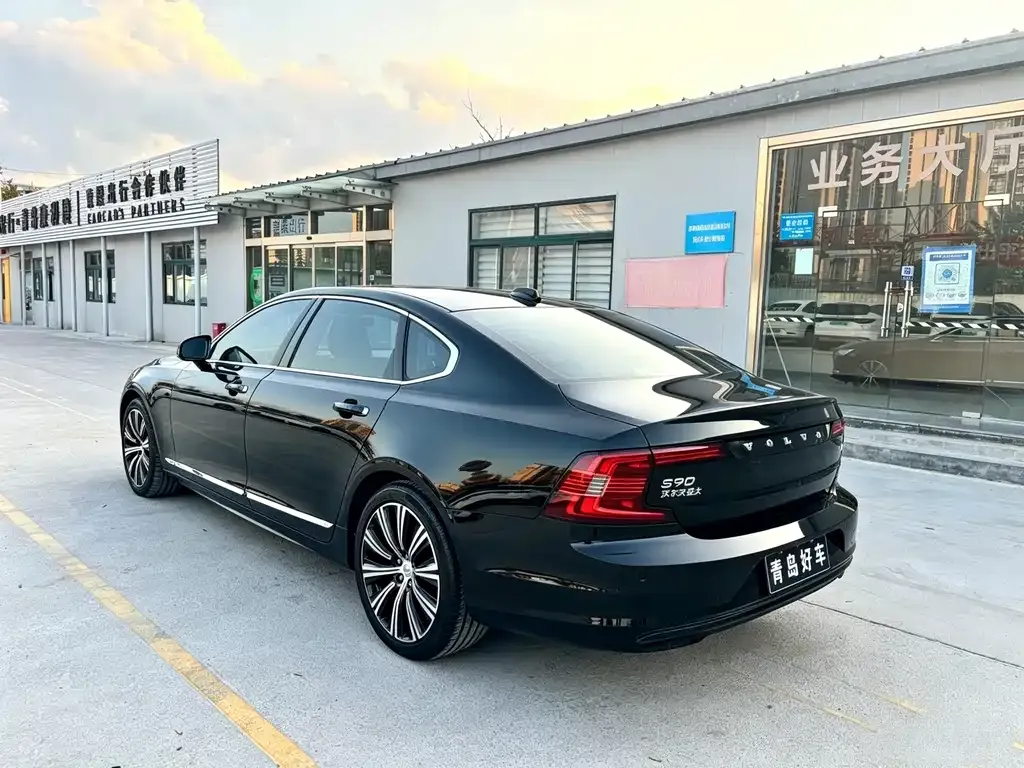 Volvo S90 — фото 6