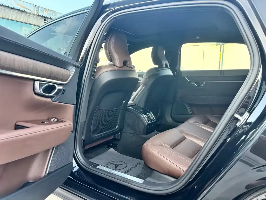 Volvo S90 — фото 3