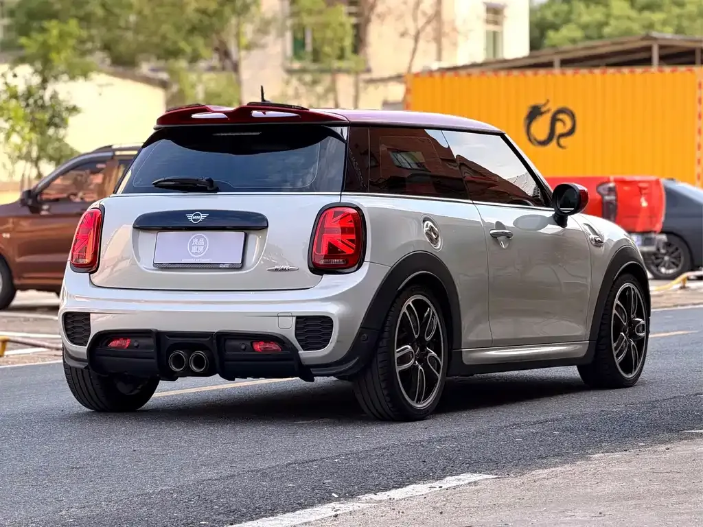 MINI JCW (John Cooper Works) — фото 4