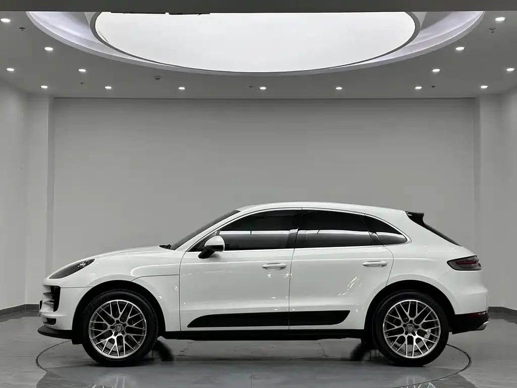 Porsche Macan — фото 6