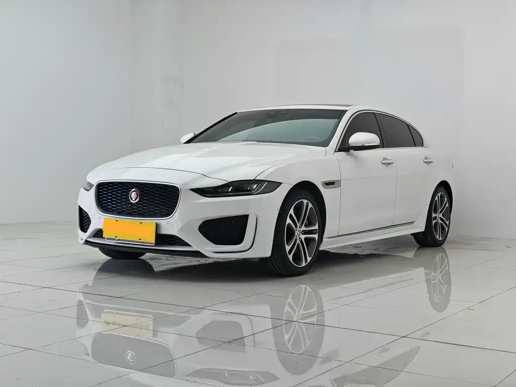 Jaguar XEL — фото 1