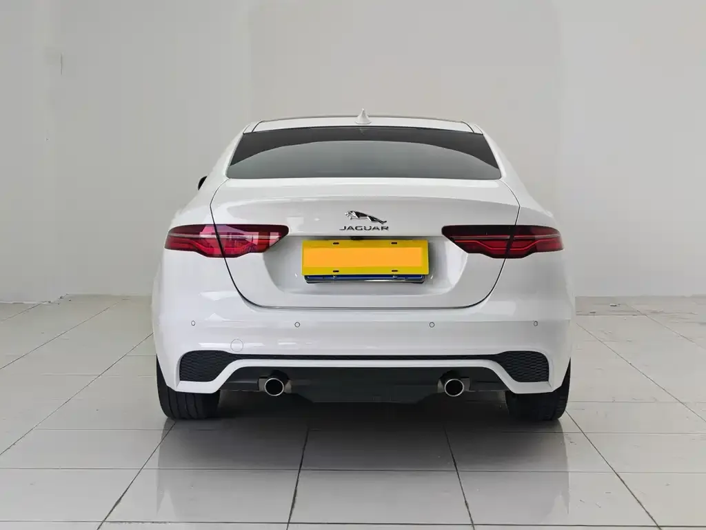 Jaguar XEL — фото 10