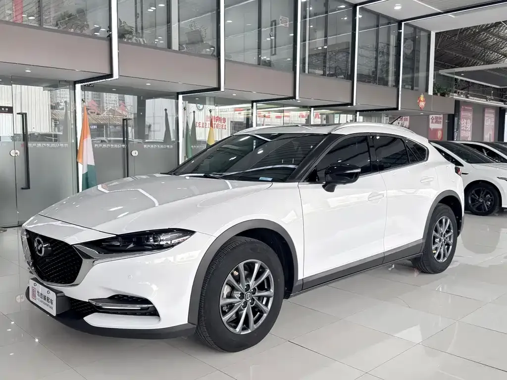 Mazda CX-4 — фото 1