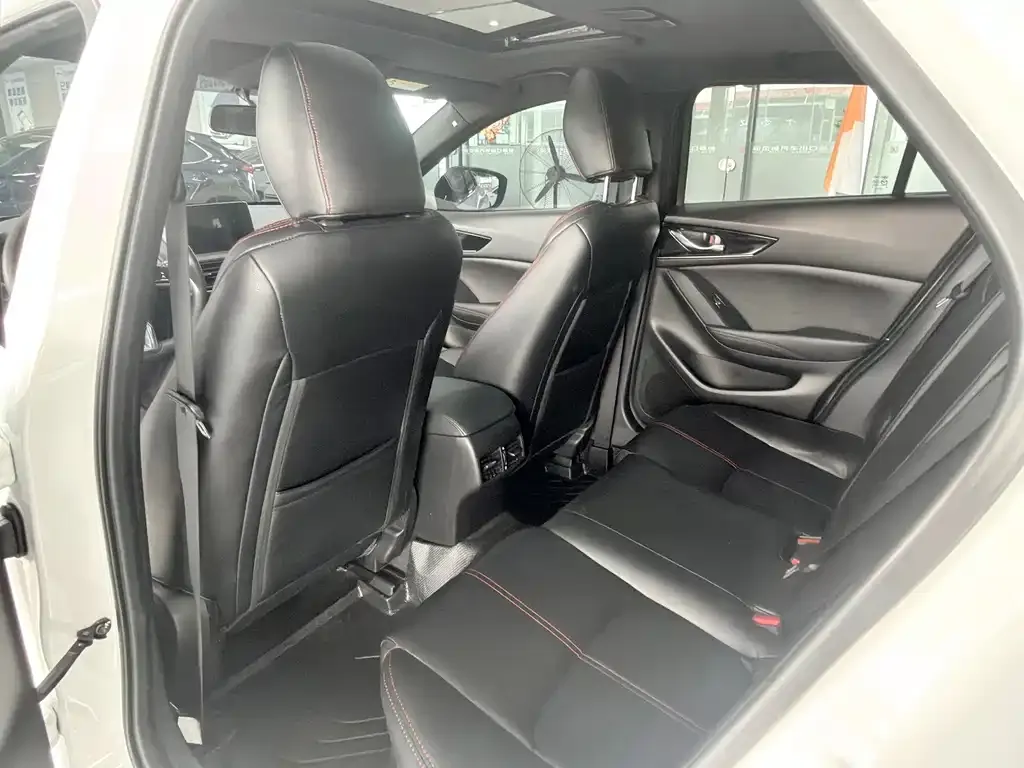 Mazda CX-4 — фото 3