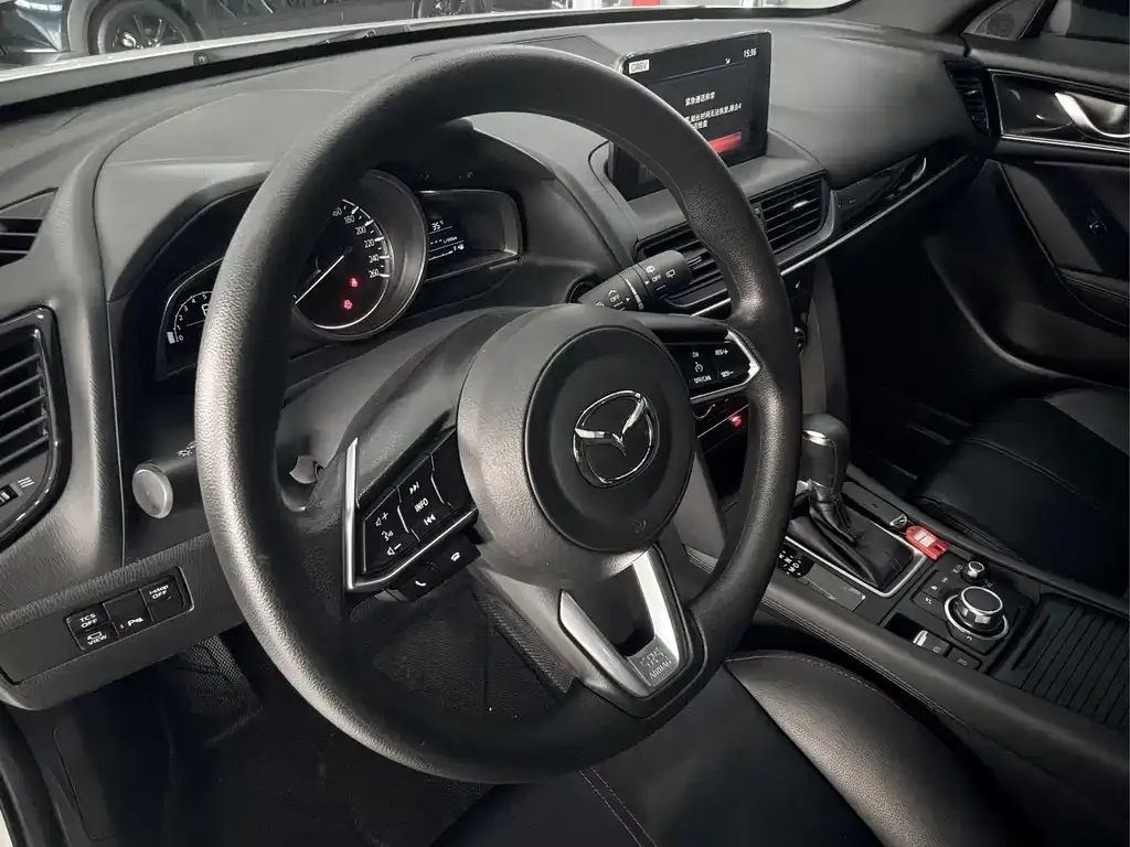 Mazda CX-4 — фото 9