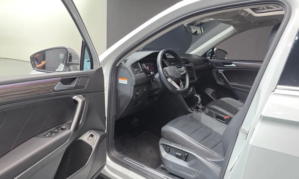 Volkswagen Tiguan — фото 10