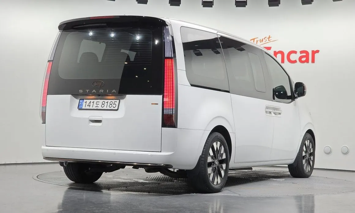 Hyundai Staria — фото 2