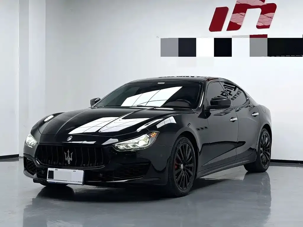 Maserati Ghibli — фото 1
