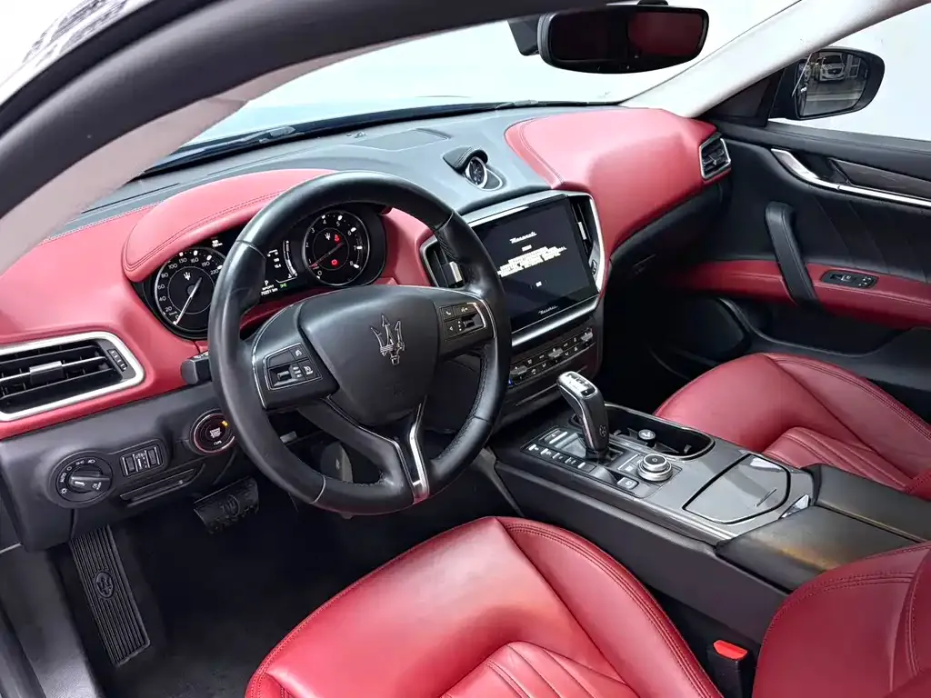 Maserati Ghibli — фото 8