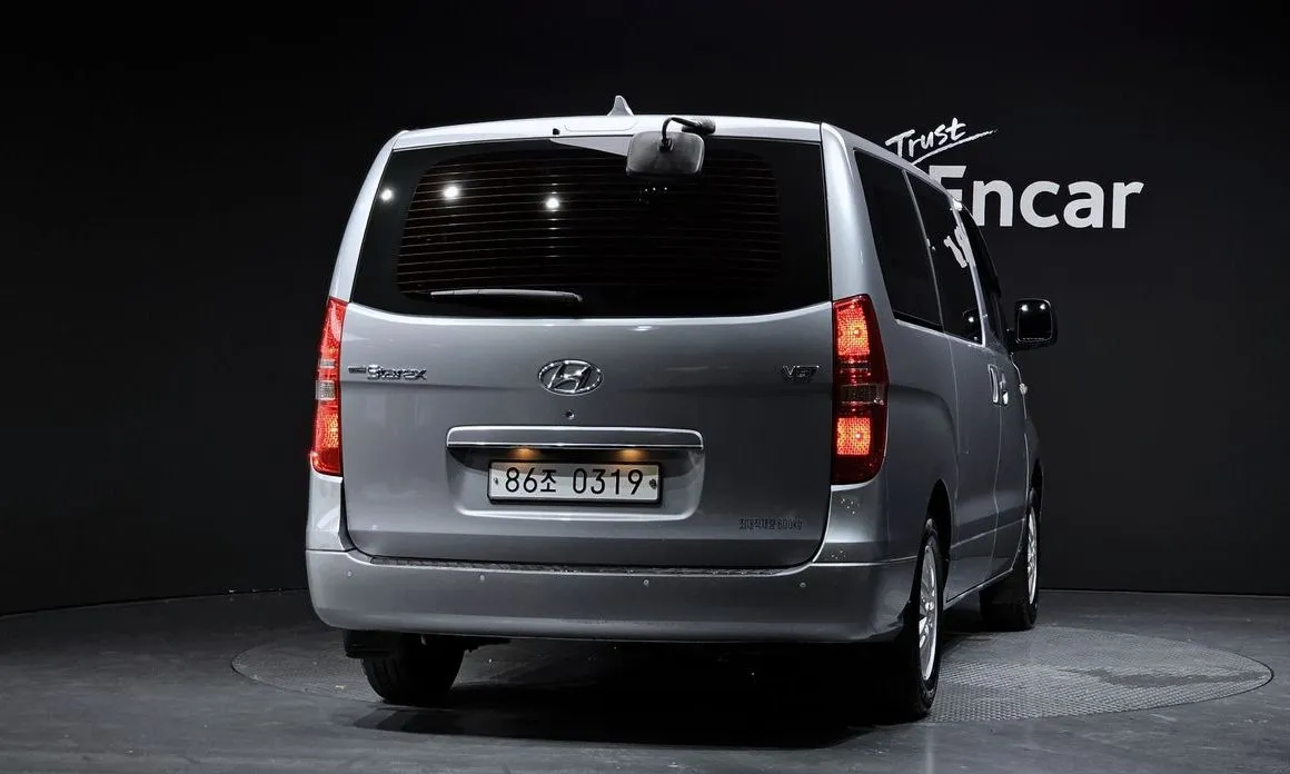 Hyundai Starex — фото 4