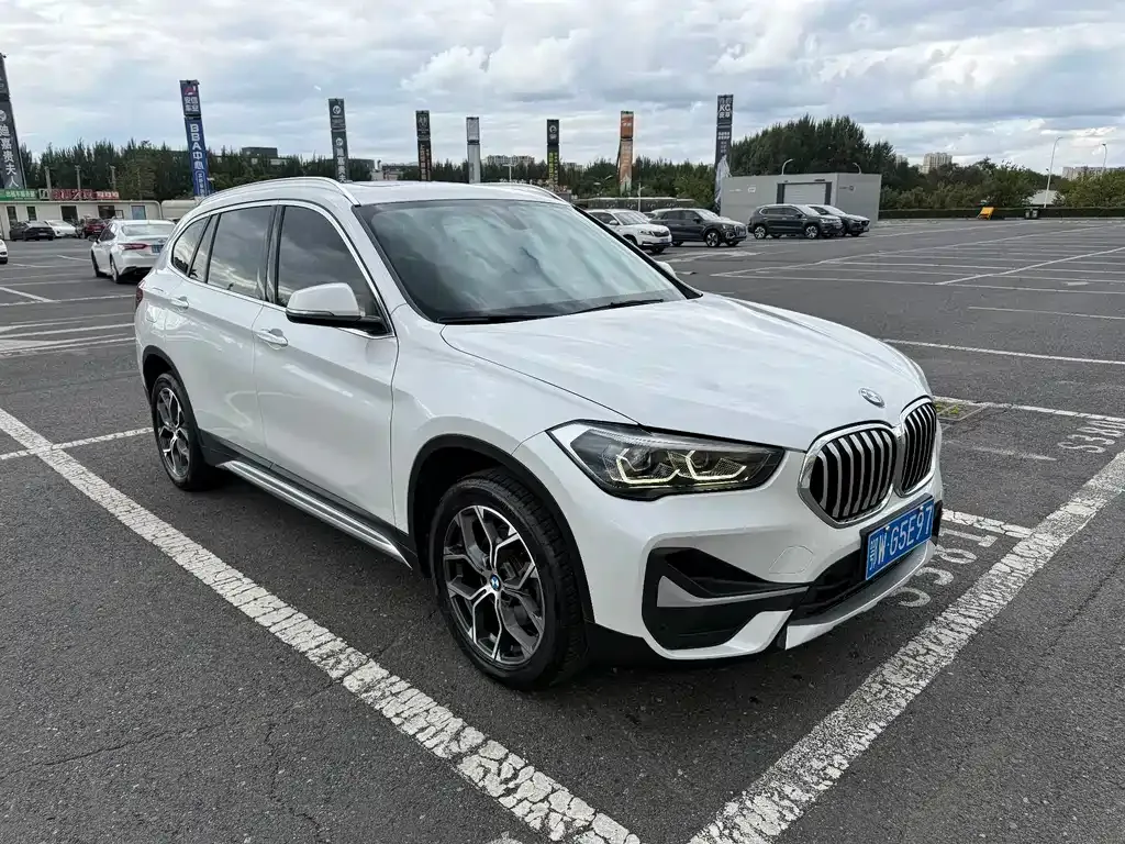 BMW X1 — фото 10