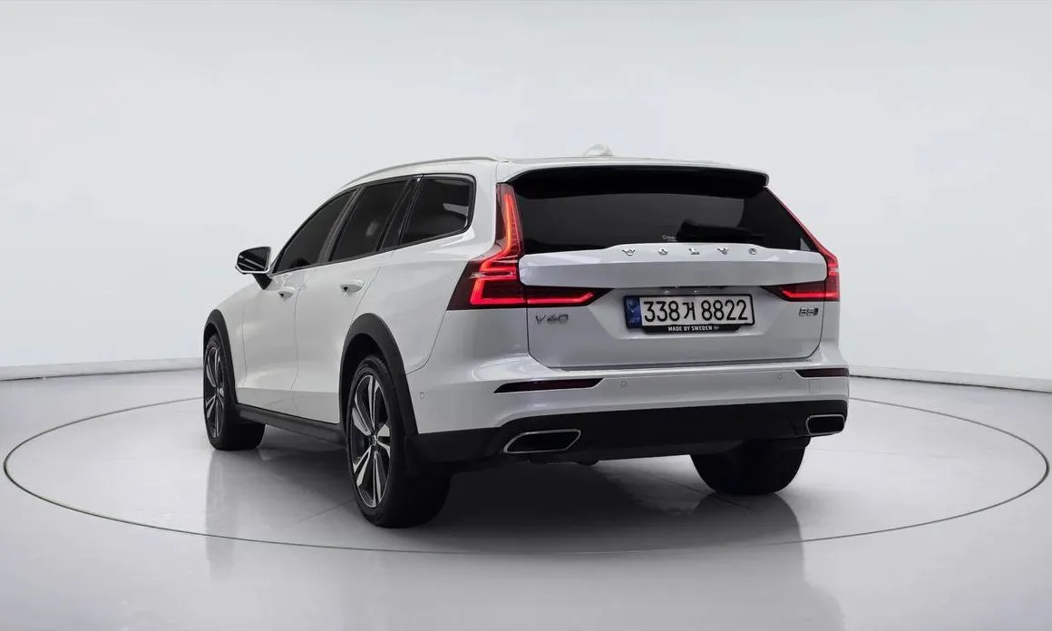 Volvo V60 — фото 3