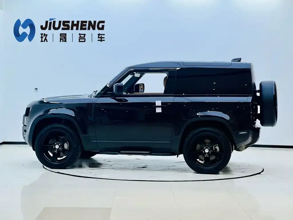 Land Rover Defender — фото 10