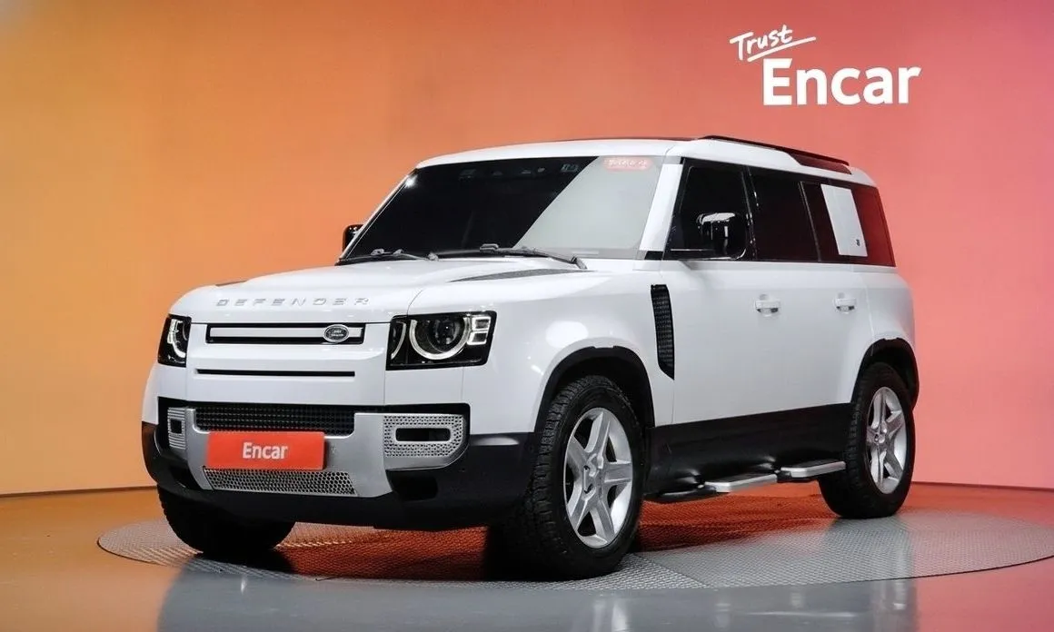 Land Rover Defender — фото 1