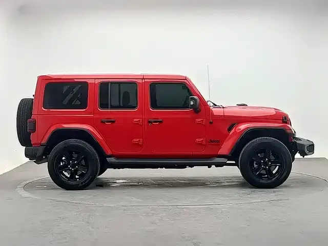 Jeep Wrangler — фото 8